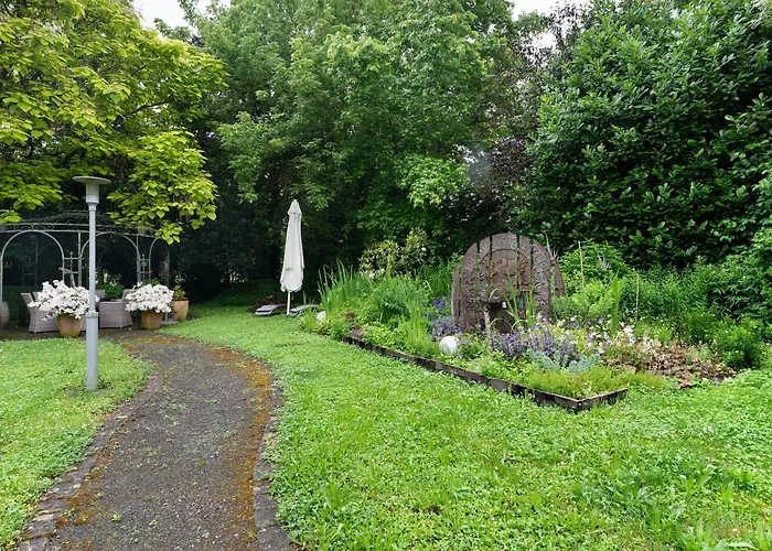 Apartamento Weingut Geiler - Neucastell